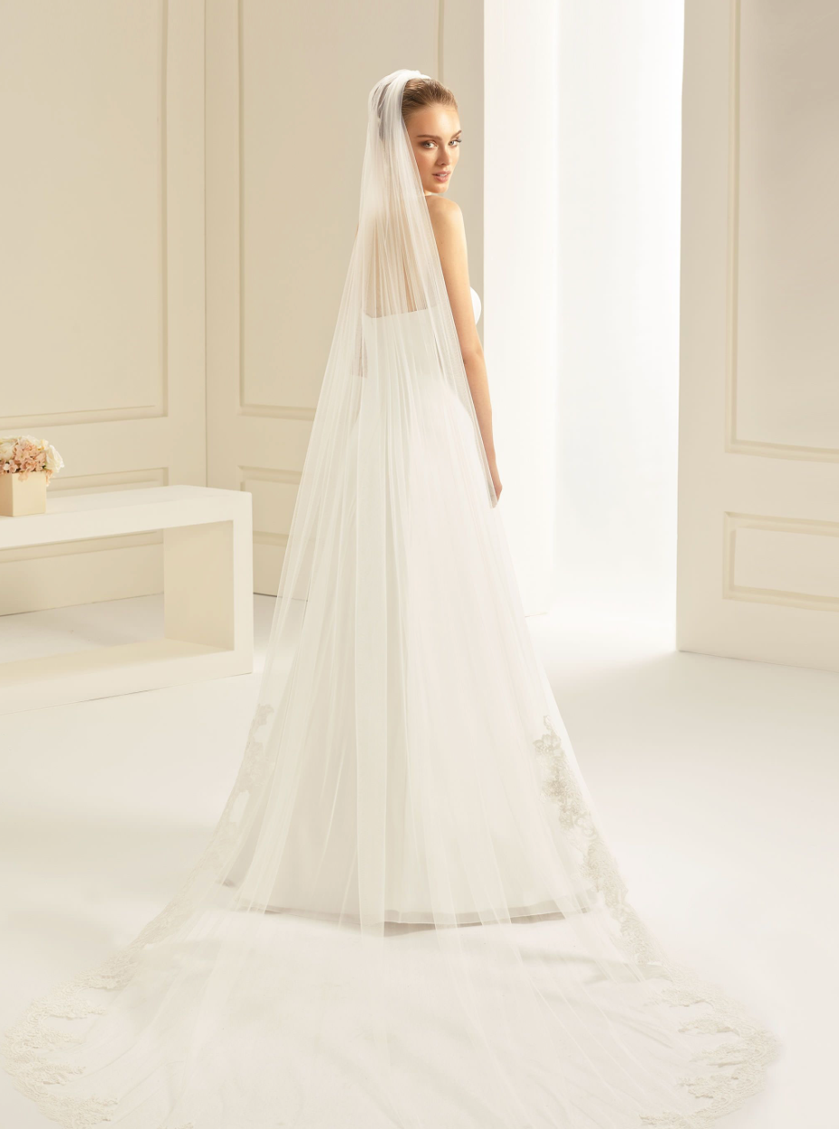 Brudeslør "Wide Vintage Lace" 280cm