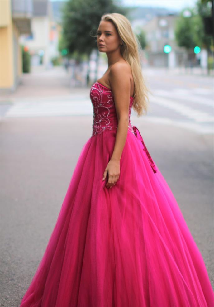 Ballkjole Raspberry Anna Johnson