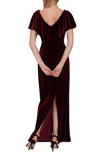 Last inn bildet i Galleri-visningsprogrammet, Elexina Velvet Maxi Dress w/ neck frill - Wine 42