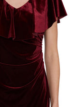 Last inn bildet i Galleri-visningsprogrammet, Elexina Velvet Maxi Dress w/ neck frill - Wine 42