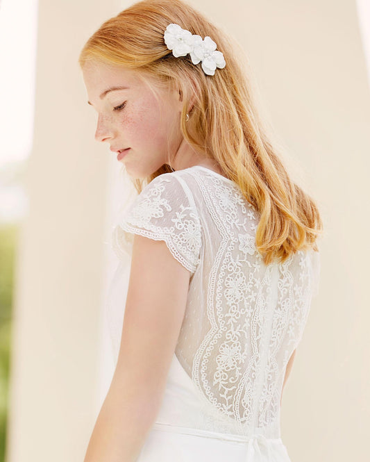 Konfirmantkjole Isa Blondedetaljer kort arm 7016
