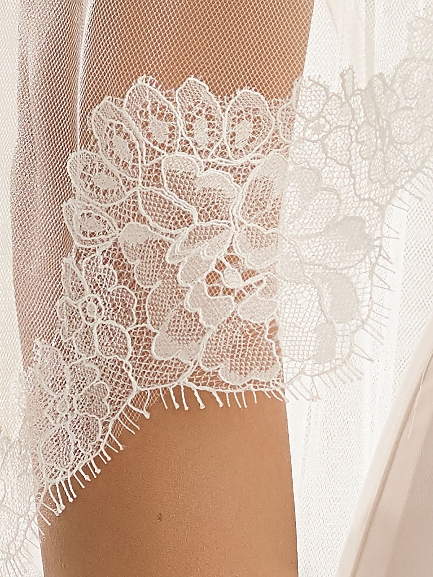 Slør "french lace edge" 300cm