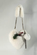 Last inn bildet i Galleri-visningsprogrammet, Heart Faux Fur Veske Cream