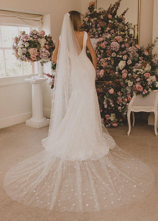 Hepburn blomsterslør 250cm